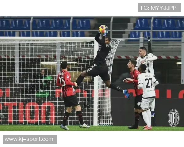 足总杯精彩对决拜仁逆转那不勒斯引发争议判罚全场沸腾