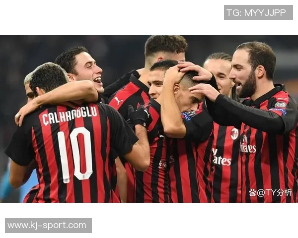 世界杯激战：AC米兰与国米鏖战平局战术解析与精彩瞬间回顾