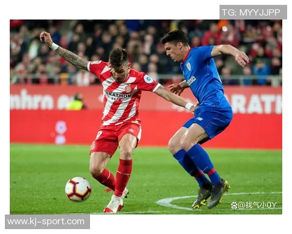 足总杯激战：巴黎圣日耳曼与巴萨战平红牌事件引发全场热议